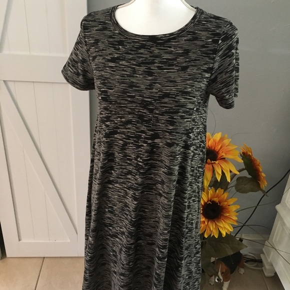 Lularoe High/low hem dress with pockets - Picture 1 of 9